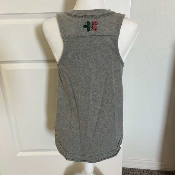 NWT Anthropologie Gray New York Graphic Tank Top Small - Picture 10 of 13
